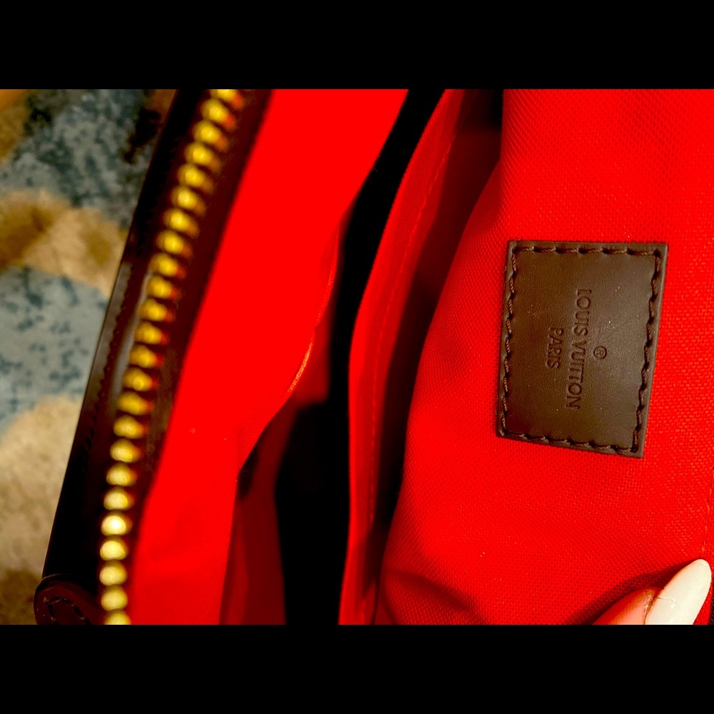 Louis Vuitton 100% Authentic Louis Vuitton Damier